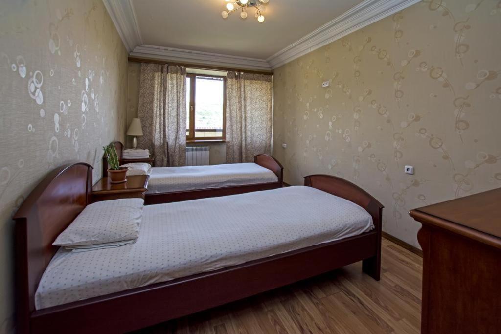 Lesi Apartament Yerevan Exterior photo
